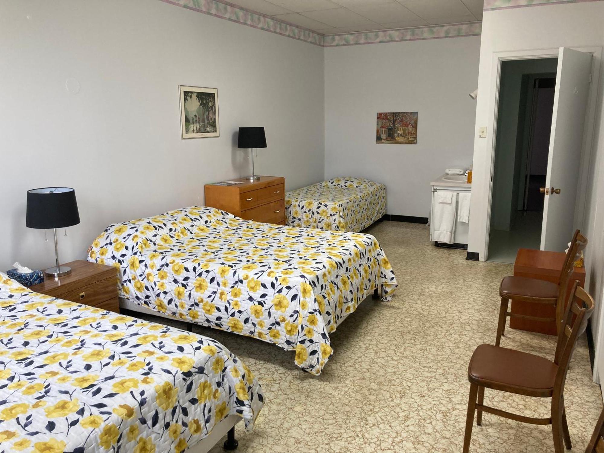 Le Couvent Apartment Sainte Anne des Monts Exterior photo